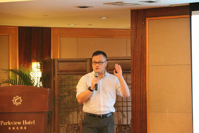 平安資管基金投資部投資經(jīng)理 沈華斌